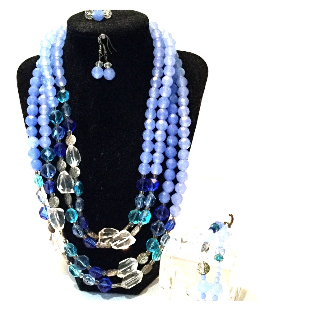 Fashion set in blues